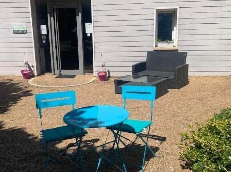 مبيت وإفطار Le Petit Manoir