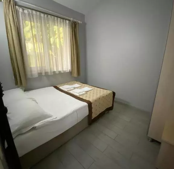 ホテル Eman Termal