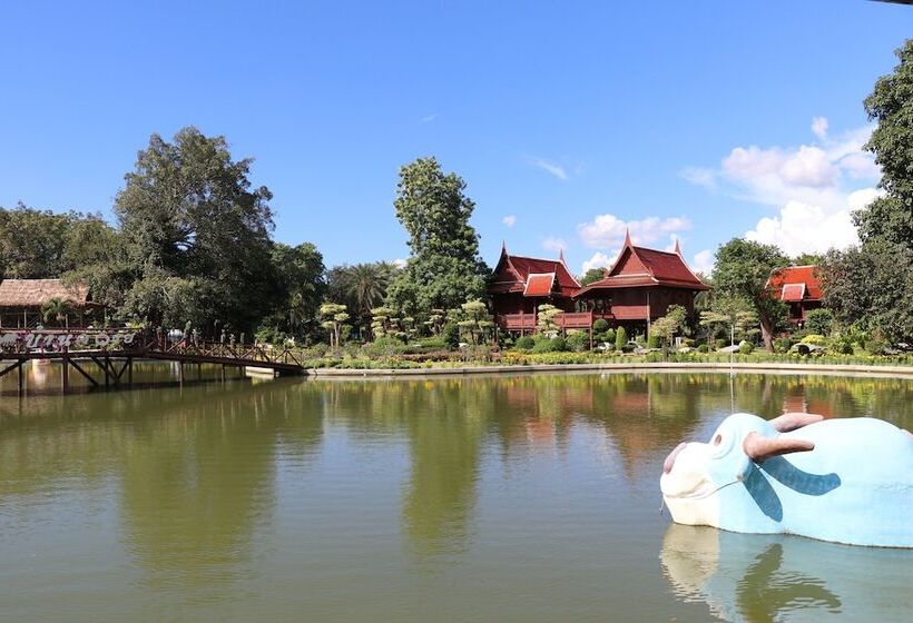 Hotel Baan Thai Resort