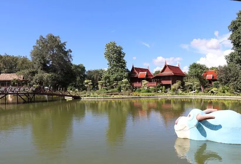 Hotelli Baan Thai Resort