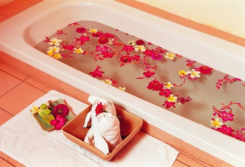 Hotel Baan Thai Resort