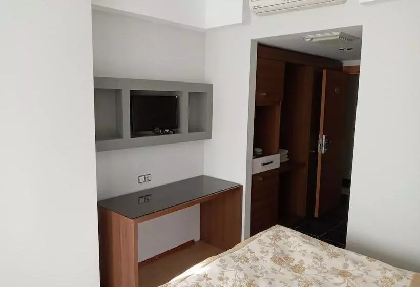 ホテル Barcelona Yusufeli