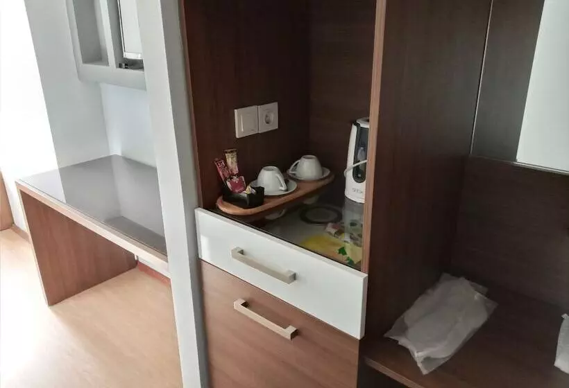 ホテル Barcelona Yusufeli