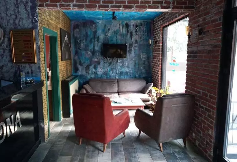 ホテル Barcelona Yusufeli