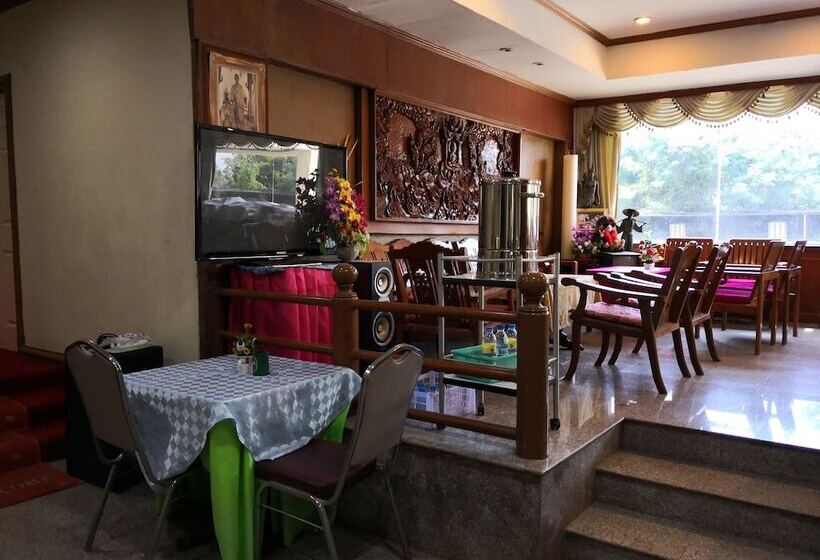 호텔 Cl Garden Inn