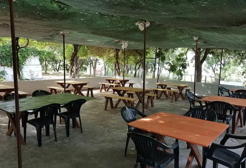 ホテル Dama Kamp Alani