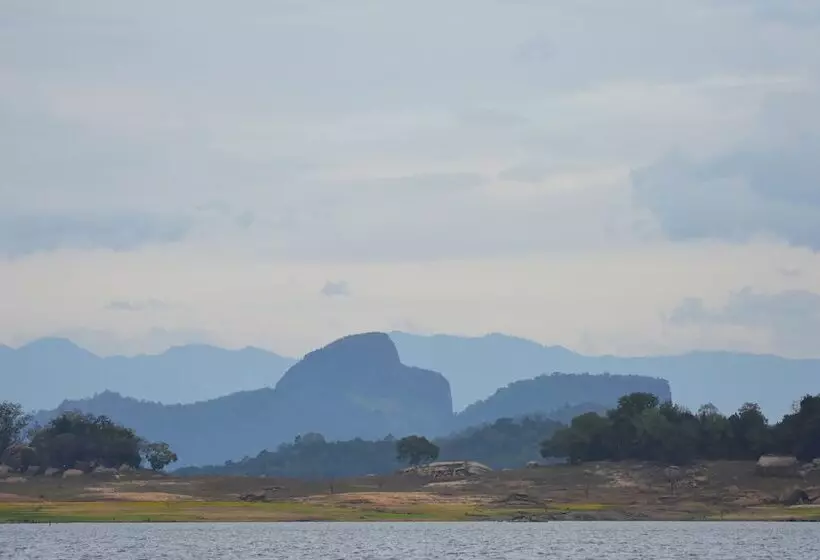Hotelli Explorer By Eco Team  Gal Oya National Park