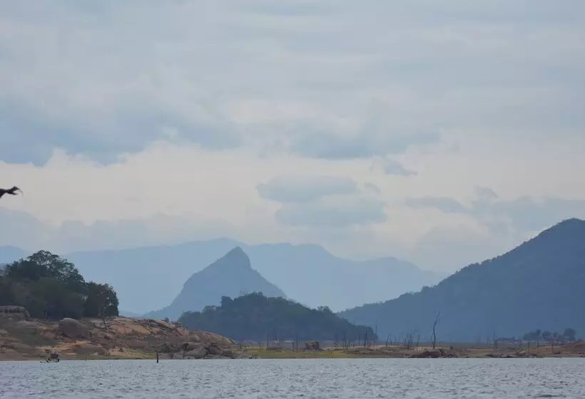 Hotelli Explorer By Eco Team  Gal Oya National Park
