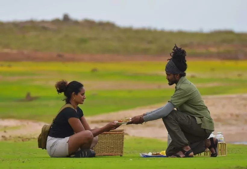 Hotelli Explorer By Eco Team  Gal Oya National Park