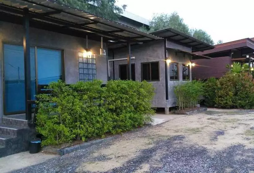 Hotelli Kiangchai Resort