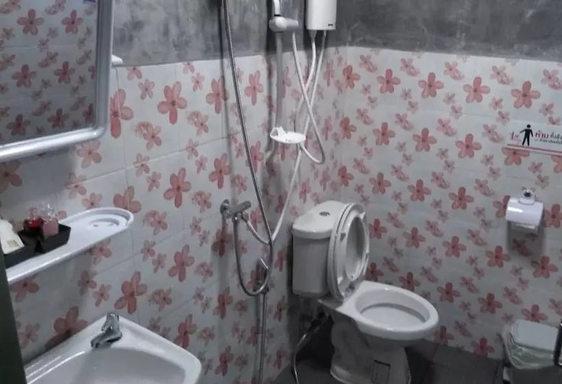 Hotelli Kiangchai Resort