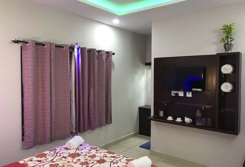 Hotelli Mehakira Holiday Inn