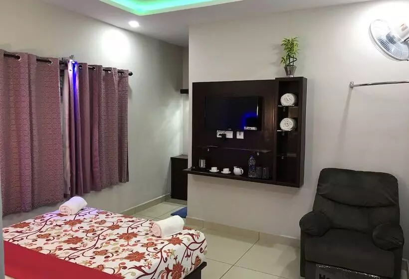 Hotelli Mehakira Holiday Inn