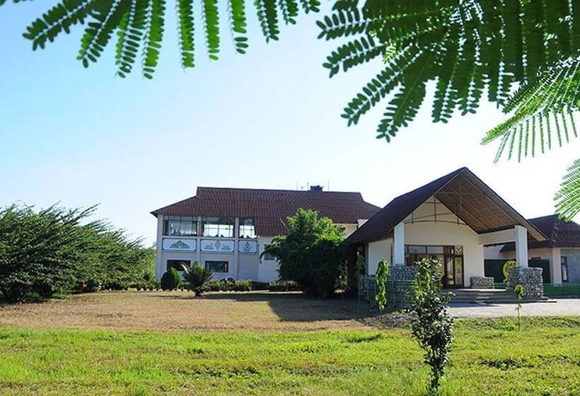 Hotel Musa Jungle Retreat