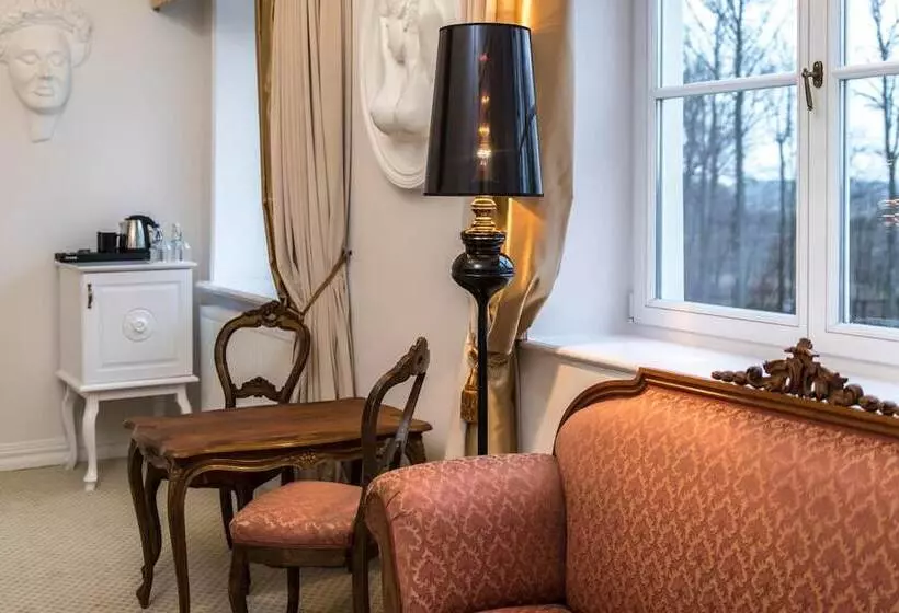 ホテル Pałac Alexandrinum