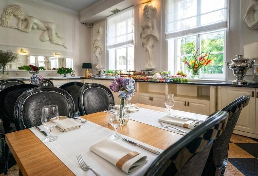 호텔 Pałac Alexandrinum