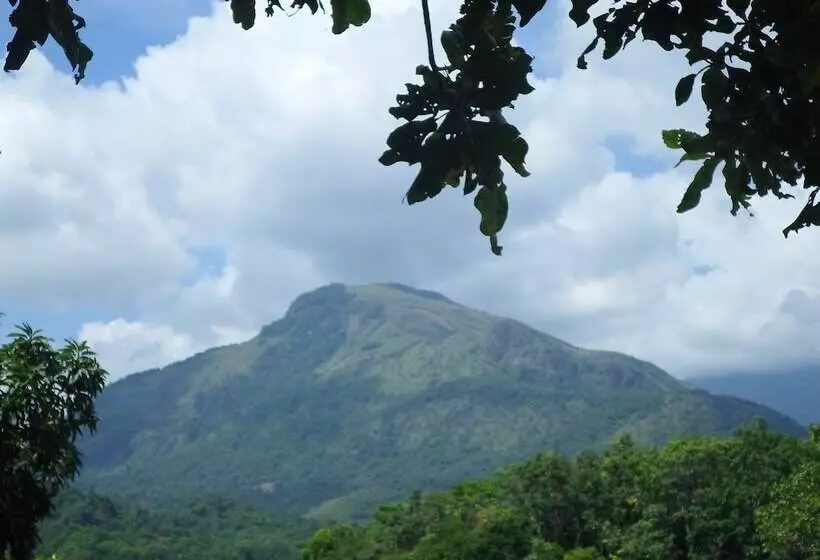 Hotelli Sennya Resorts