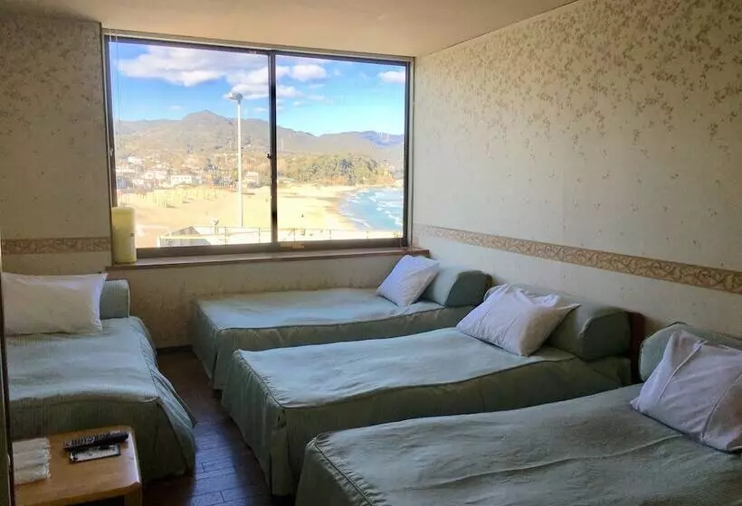 Hotelli Shirahama Mariner