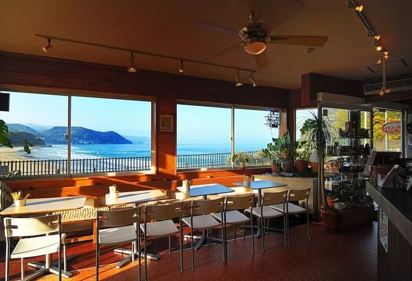 Hotelli Shirahama Mariner