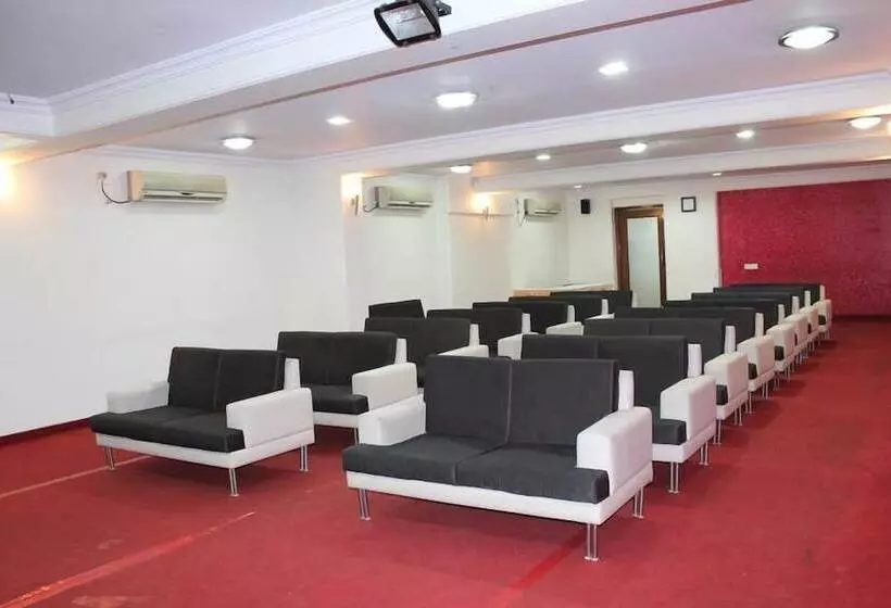 Hotelli Sunshine Inn