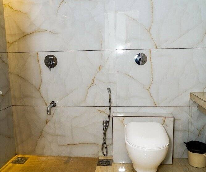 Отель Sunshine Inn