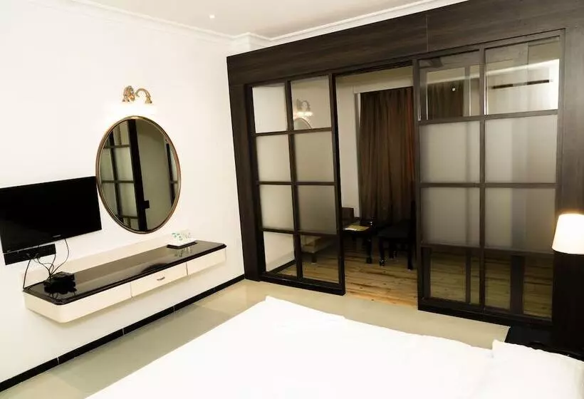 Hotelli Sunshine Inn