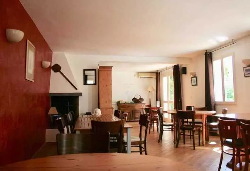 ペンション Auberge De Tesa