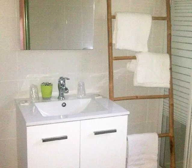 ペンション Auberge De Tesa