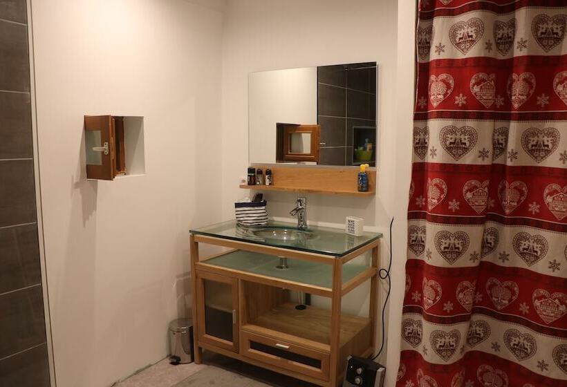 Пансион Le Clos Des Frasses