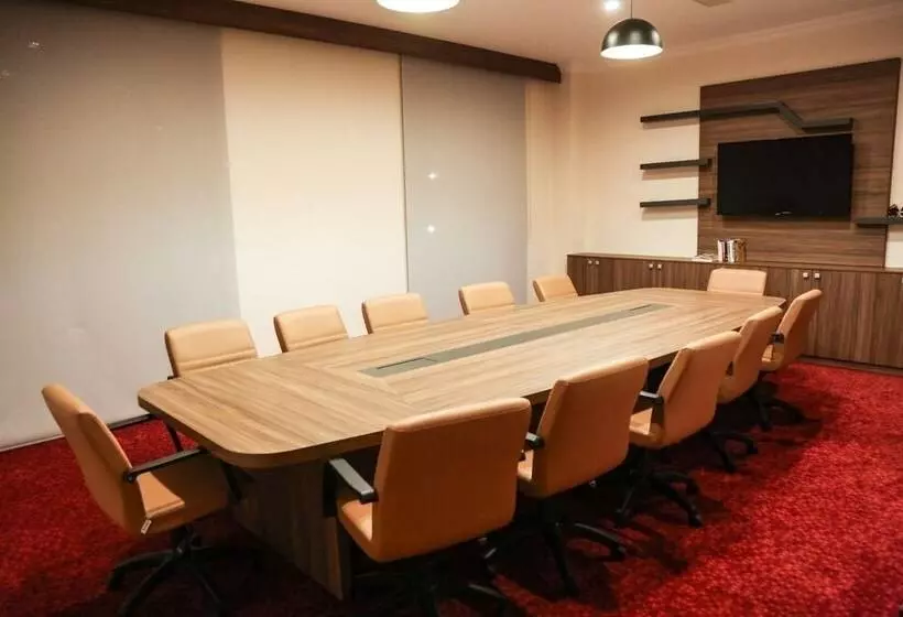 River Mill Park Otel Aqua Spa