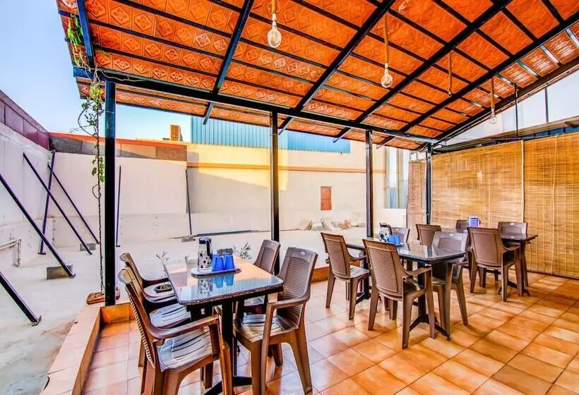 Fabhotel Azure Park