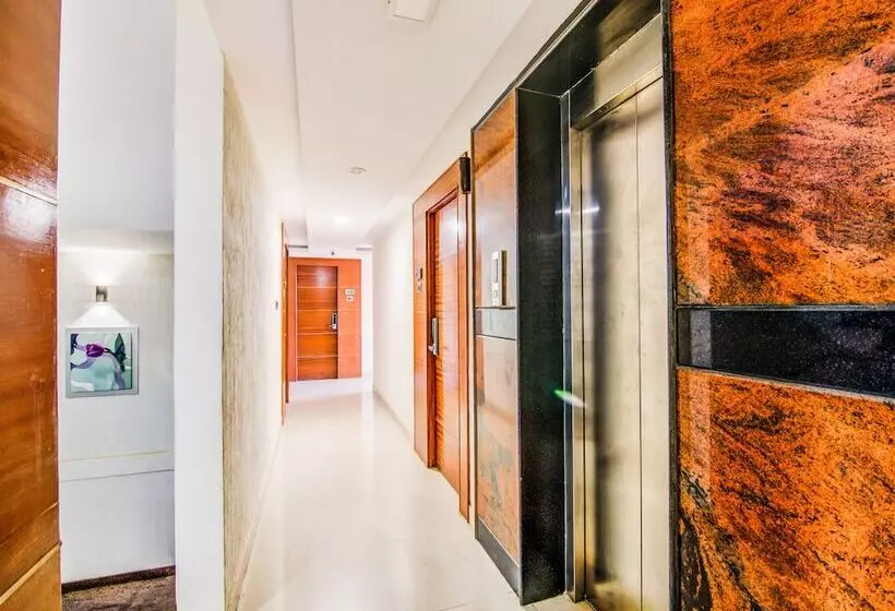 Fabhotel Azure Park