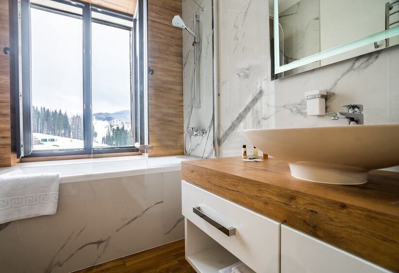 Greitser Elit Chalet