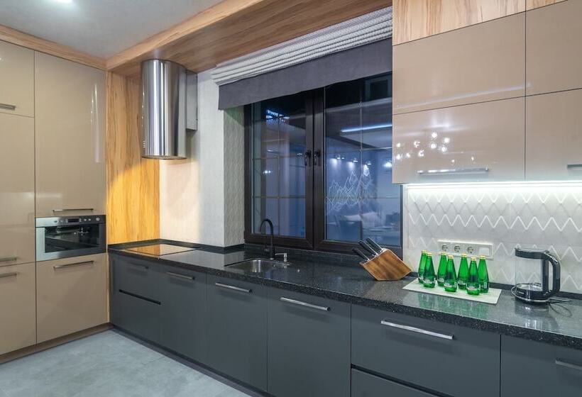 Greitser Elit Chalet