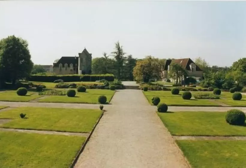 Hotelli Château De Montramé