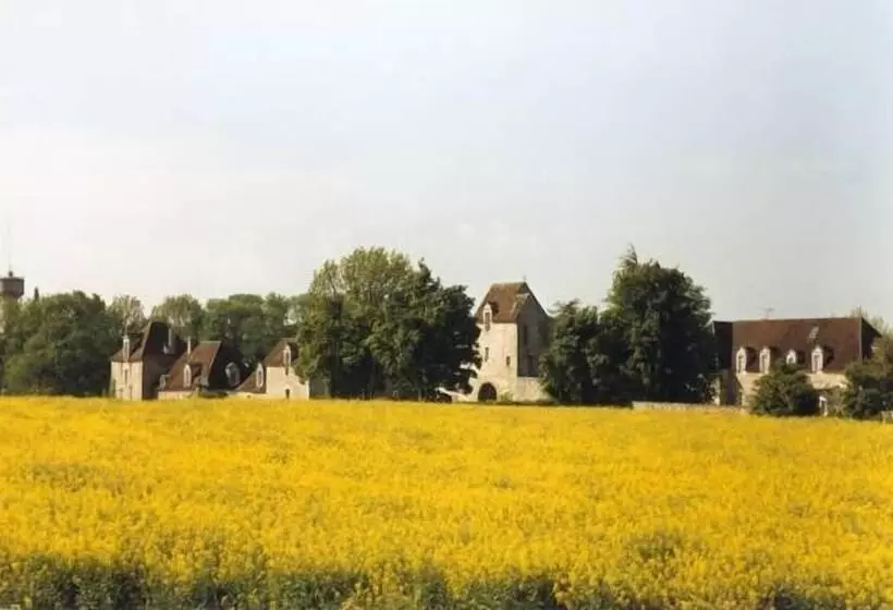 Hotelli Château De Montramé