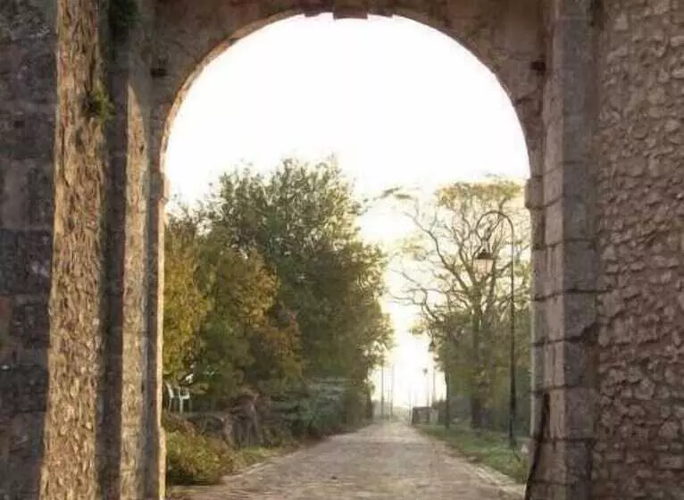 Hotelli Château De Montramé