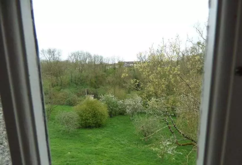 Hotelli Château De Montramé