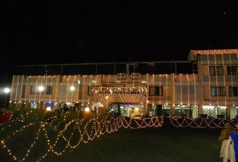 Hotelli Malhaar Resort