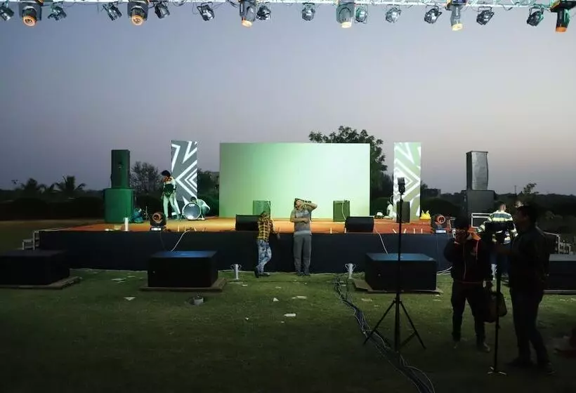 Hotelli Malhaar Resort