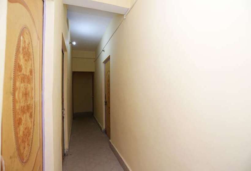 酒店 New Urvashi By Oyo Rooms