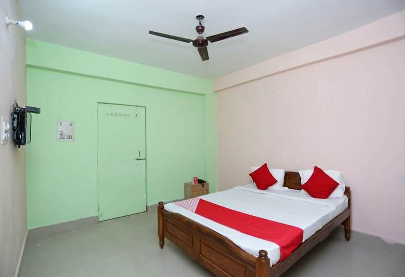 酒店 New Urvashi By Oyo Rooms