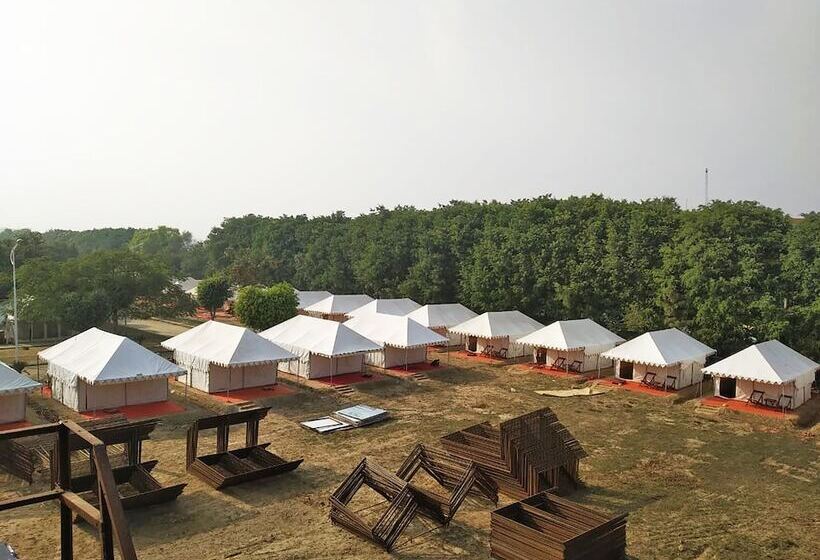 호텔 Oyo 28028 Rishikul Sangam City