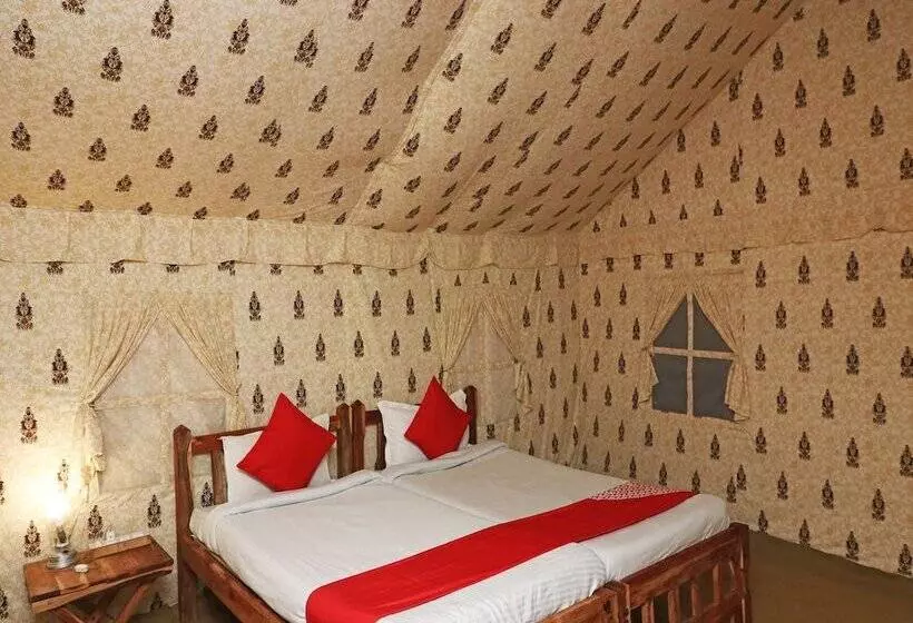 Hotelli Oyo 28028 Rishikul Sangam City