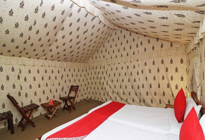 호텔 Oyo 28028 Rishikul Sangam City