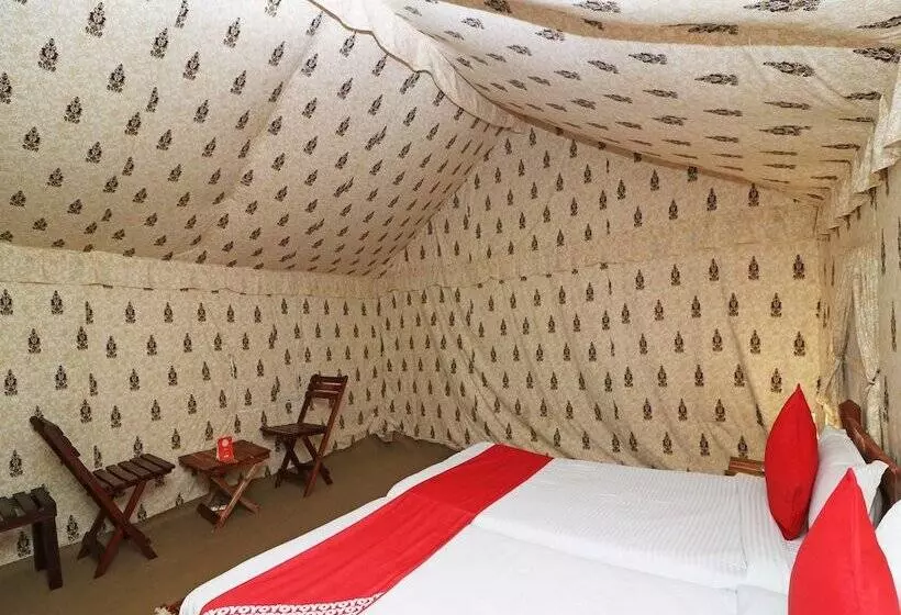 Hotelli Oyo 28028 Rishikul Sangam City