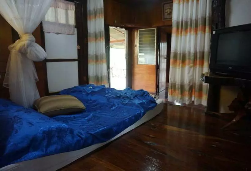 Hotelli Rai Aeifoon Resort