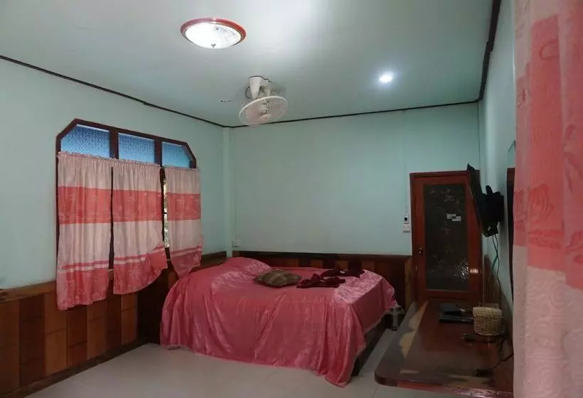 Hotelli Rai Aeifoon Resort