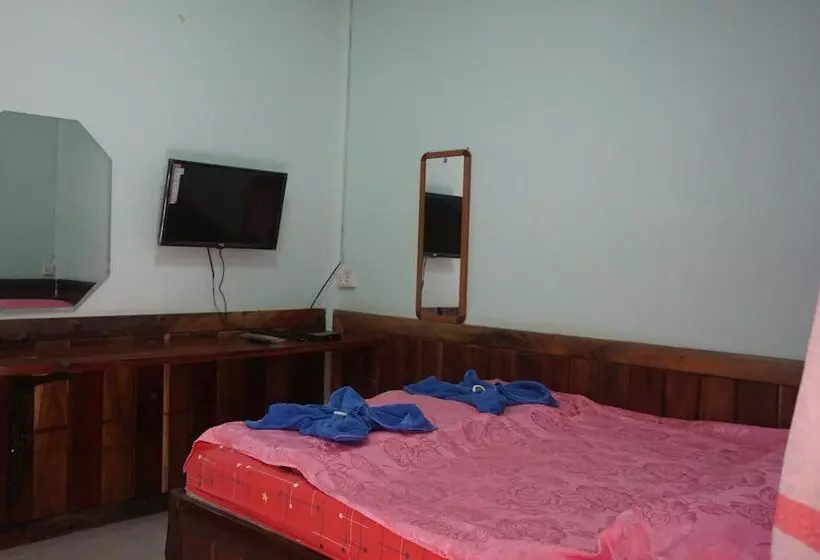 Hotelli Rai Aeifoon Resort