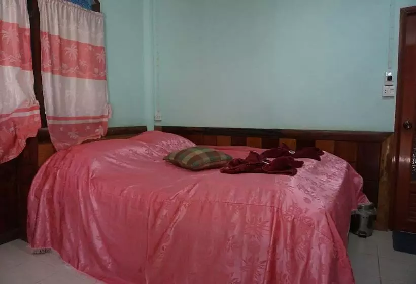 Hotelli Rai Aeifoon Resort